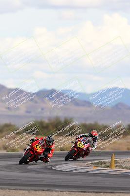 media/Nov-16-2025-Race Pace (Sun) [[8c5fa54630]]/Non Verified Riders (1st 20 Minutes)/5-Turn 15 (110pm)/